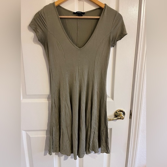 Forever 21 Green Dress - Picture 1 of 3